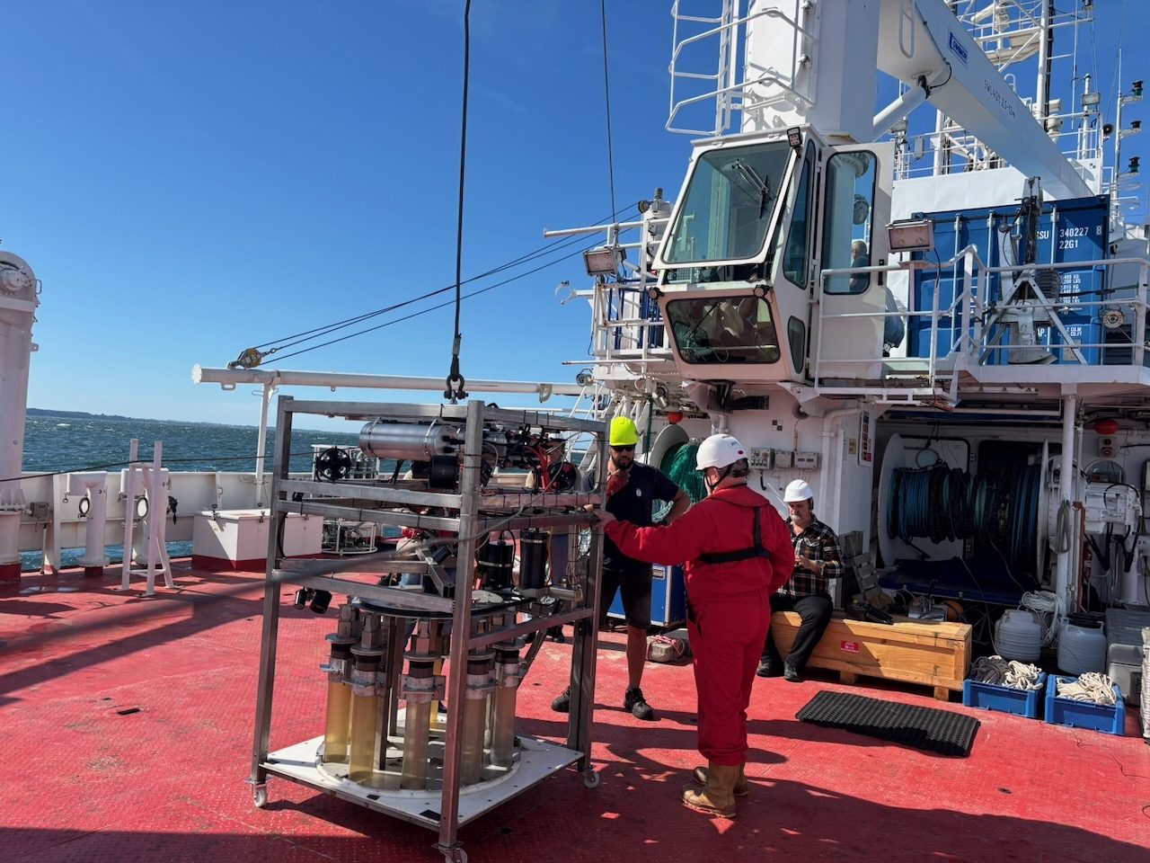 Measurement frame with instruments on the deck of a research vessel